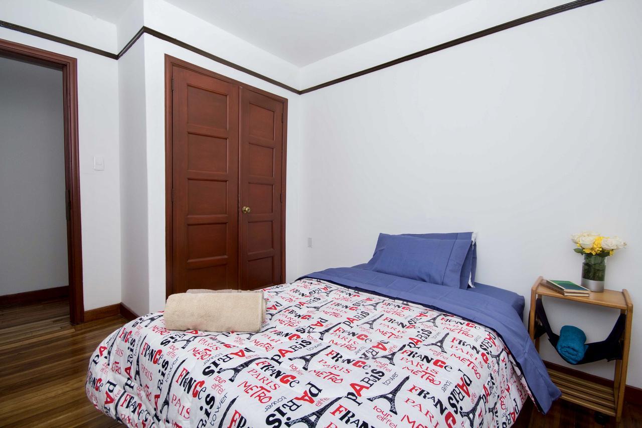 House For Groups - The Hostel Project Bogota Ngoại thất bức ảnh