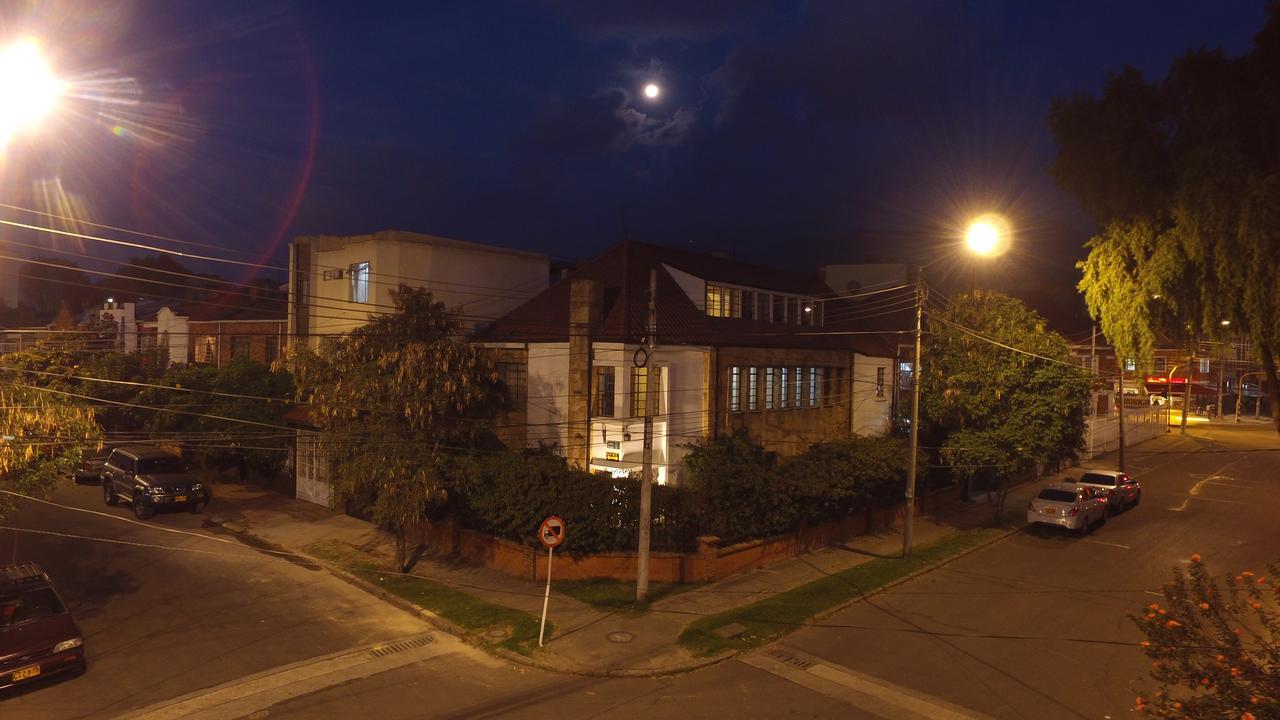 House For Groups - The Hostel Project Bogota Ngoại thất bức ảnh